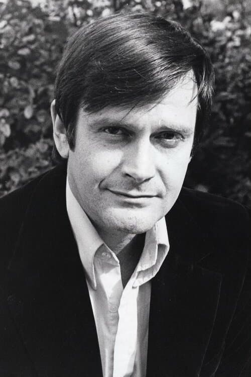Photo of Ralph Bates