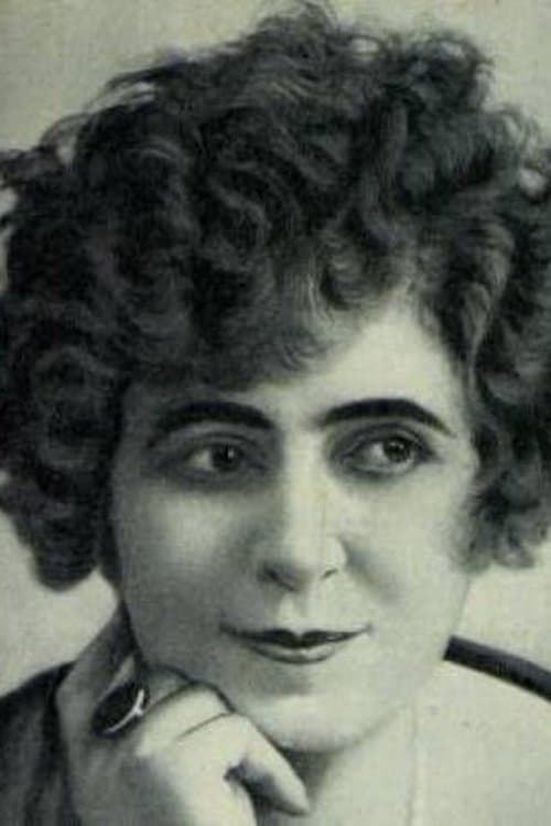 Photo of Renée Carl