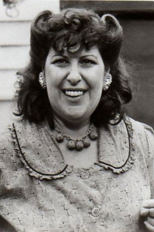 Photo of Renée Lippin