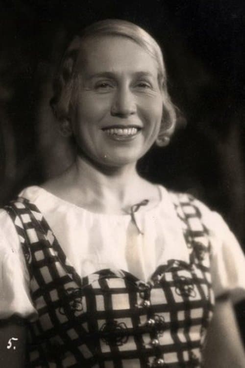Photo of Renée Stobrawa