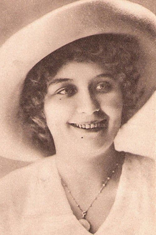 Photo of Renée Sylvaire