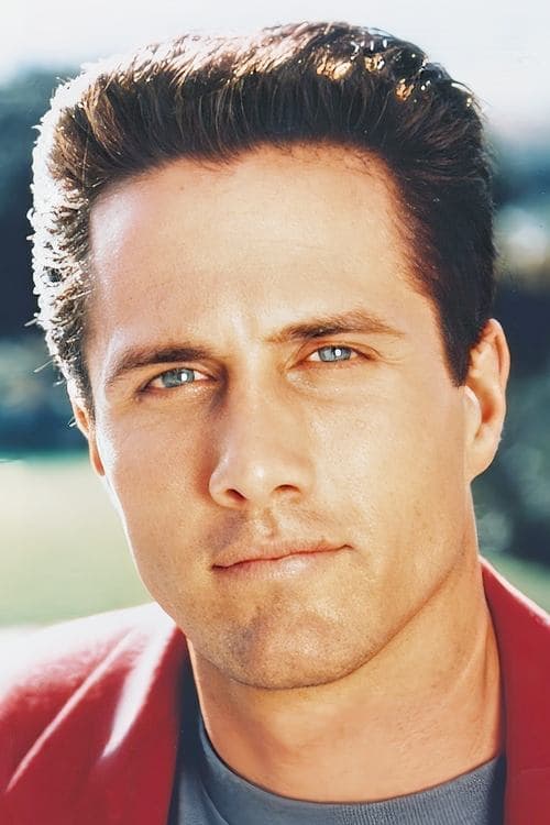 Photo of Rob Estes