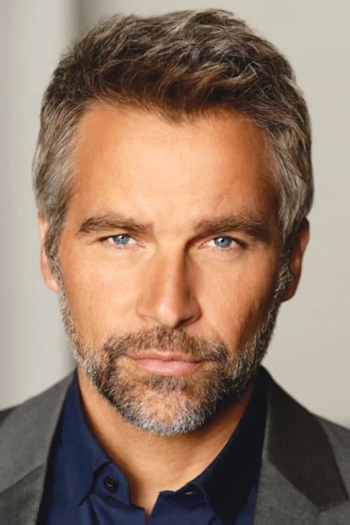 Photo of Robb Derringer