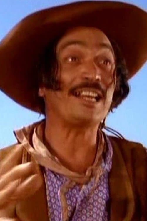 Photo of Roberto Contreras