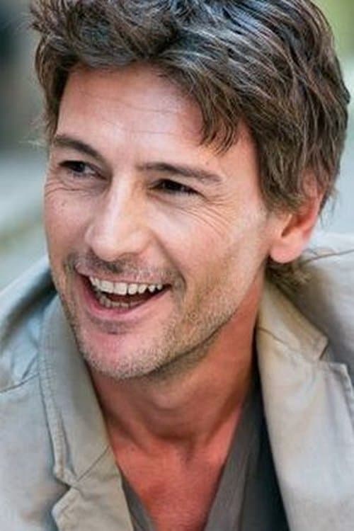 Photo of Roberto Farnesi