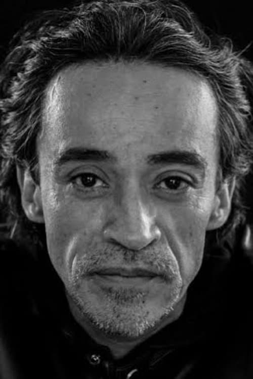 Photo of Roberto Sosa
