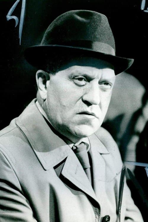 Photo of Roddy McMillan