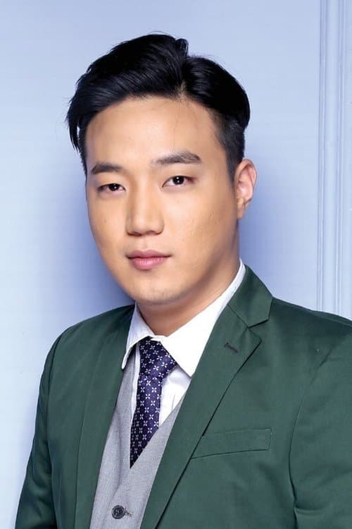 Photo of Ryan Bang