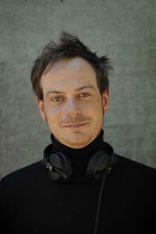 Photo of Sam Hobkinson