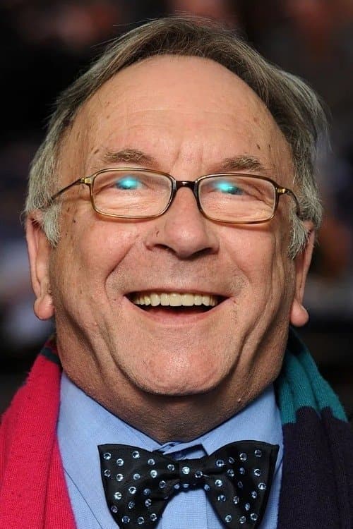 Photo of Sam Kelly