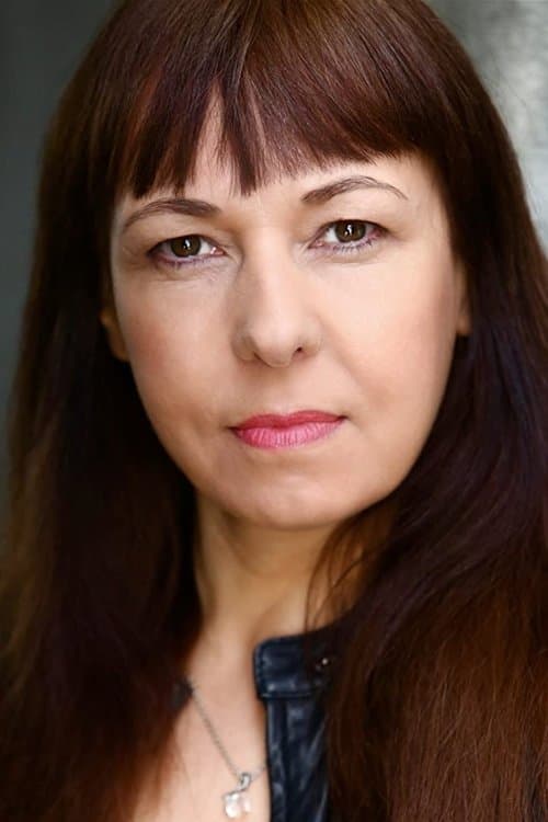 Photo of Sara Dee