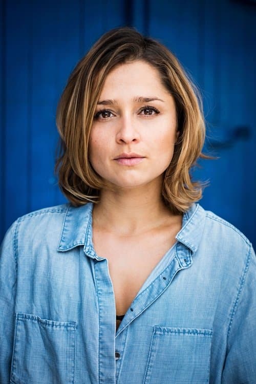 Photo of Sarah Alles
