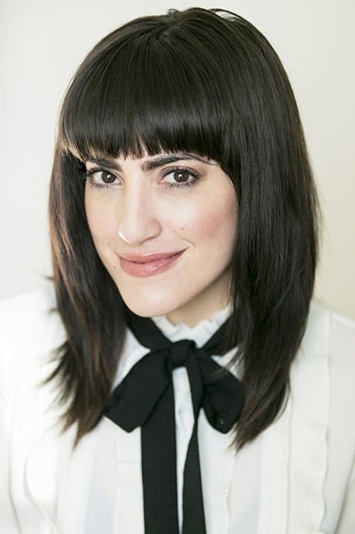 Photo of Sarah Greyson