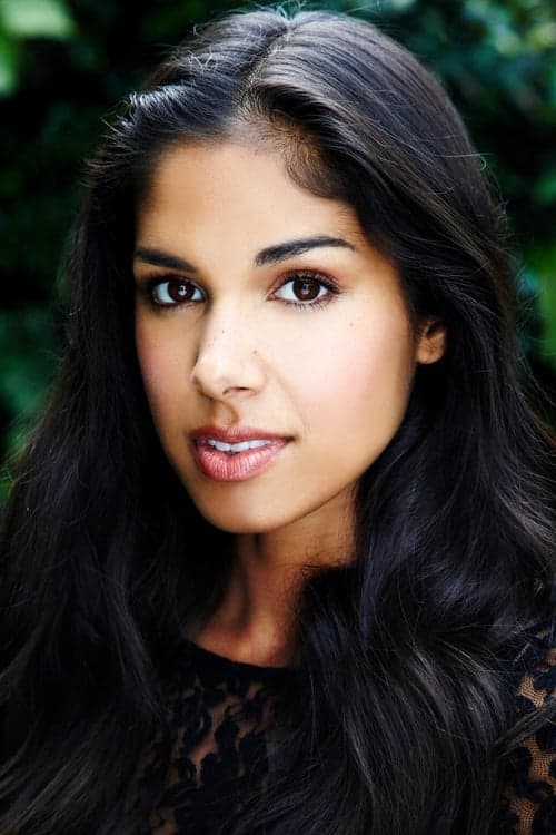 Photo of Sarah Roberts