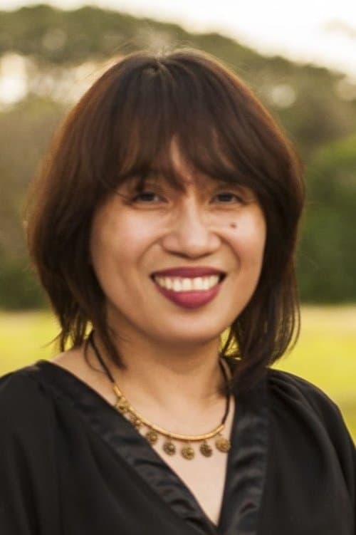 Photo of Sari Dalena