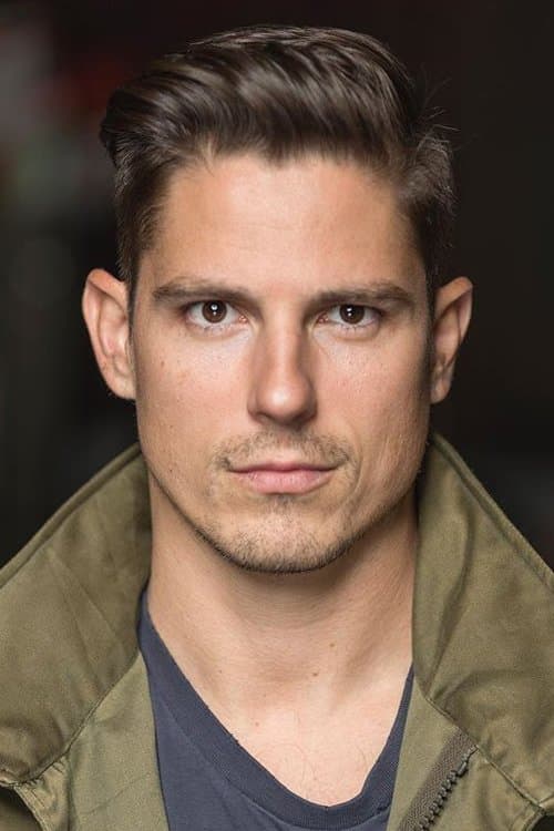 Photo of Sean Faris