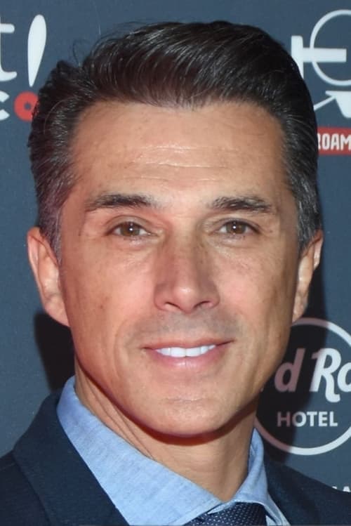 Photo of Sergio Mayer