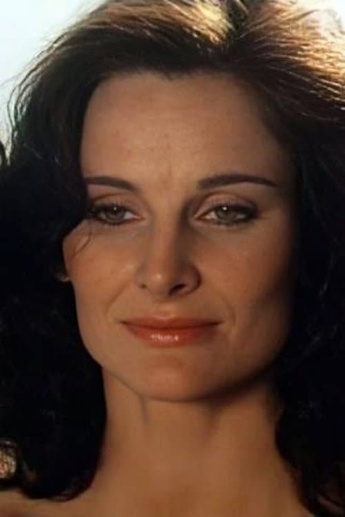 Photo of Shannah Hall