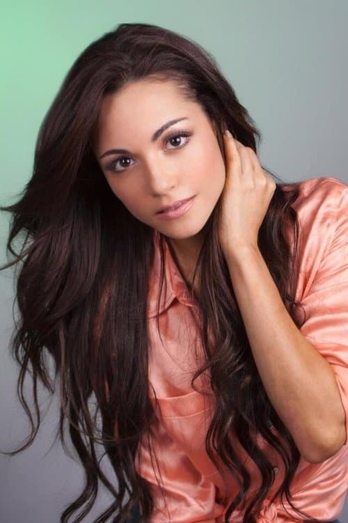 Photo of Sharlene Taulé