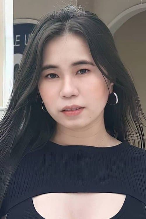 Photo of Shelley Amoncio