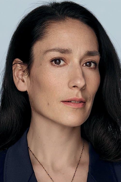Photo of Sian Clifford