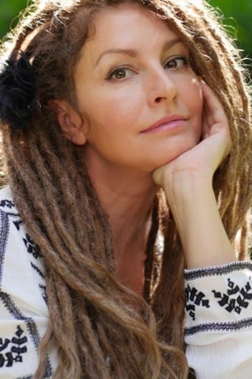 Photo of Simmone Mackinnon