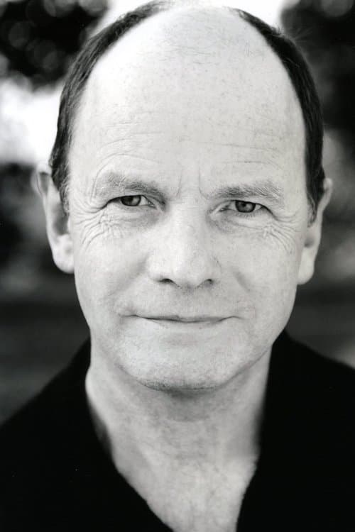 Photo of Simon Chandler