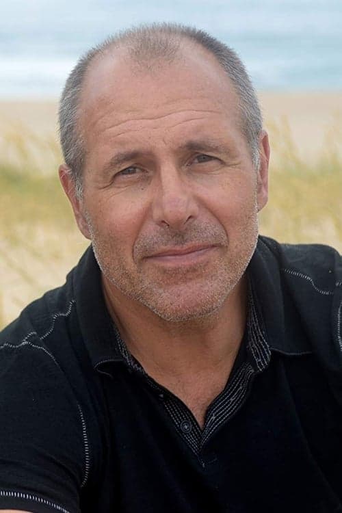 Photo of Simon Crane