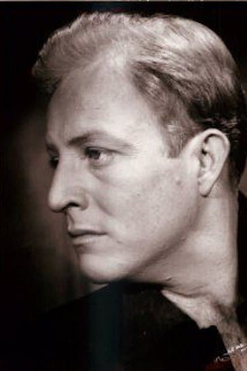 Photo of Simon Scott