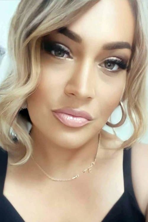 Photo of Stephanie Walker