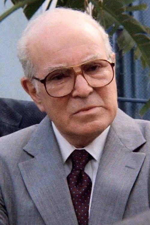 Photo of Stephen Elliott