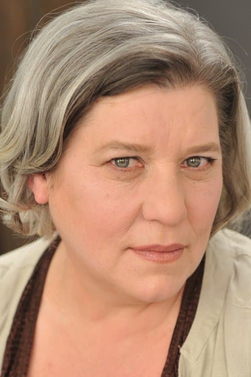 Photo of Tanja Dixon-Warren