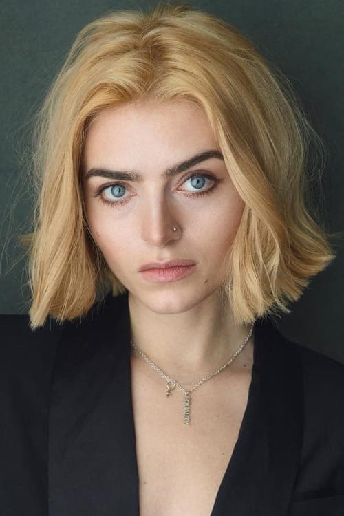 Photo of Tara Lee