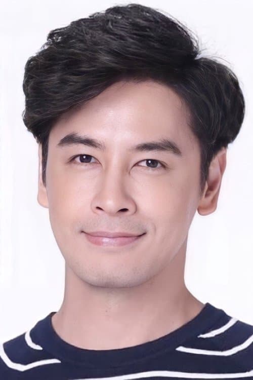 Photo of Thana Suttikamol