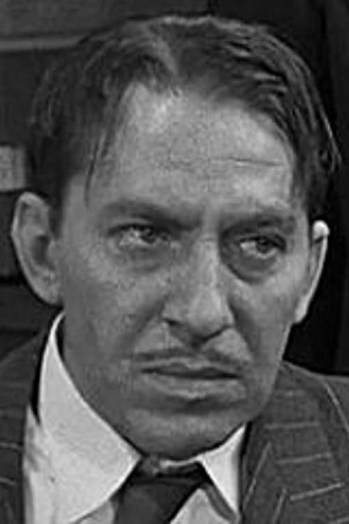 Photo of Thayer Roberts