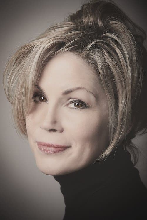 Photo of Theresa Bell