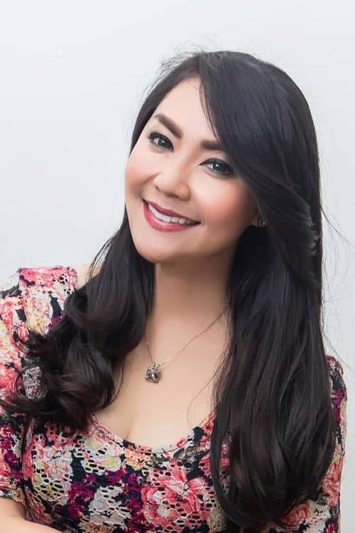 Photo of Thessa Kaunang