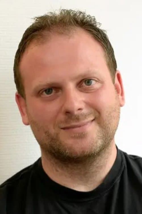 Photo of Thomas Pill