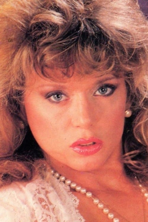 Photo of Tracey Adams