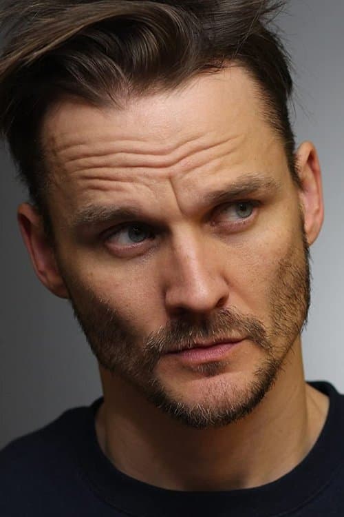 Photo of Travis Hammer