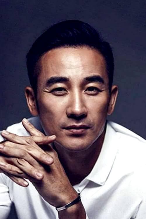 Photo of Uhm Tae-woong