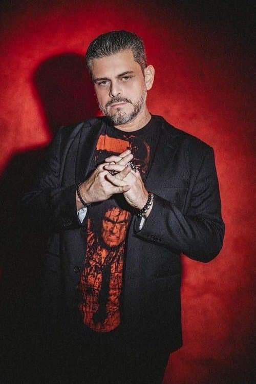 Photo of Víctor Osuna