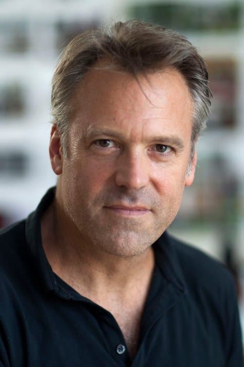 Photo of Wally Pfister
