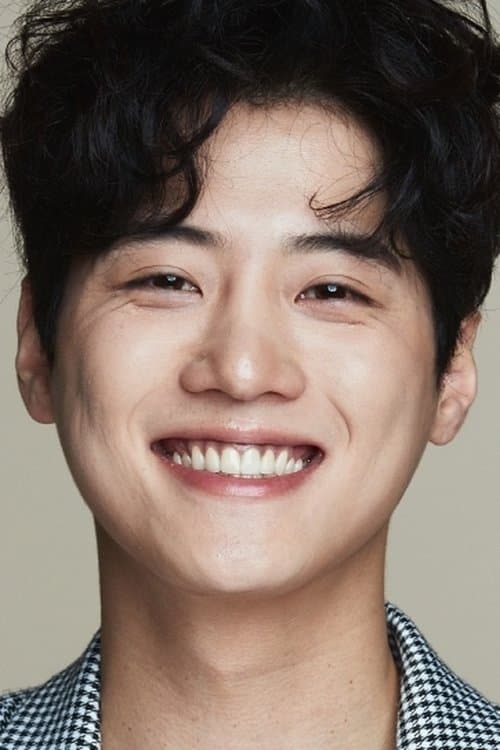 Photo of Yoon Jeong-il