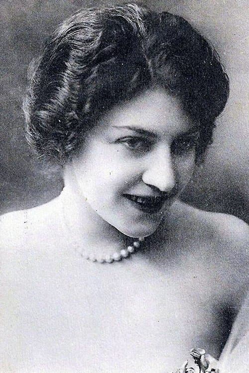 Photo of Yvonne de Bray