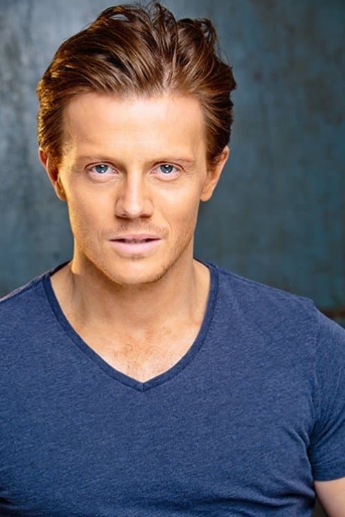 Photo of Zachary Garred