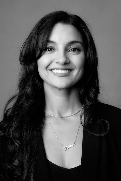 Photo of Zainab Azizi