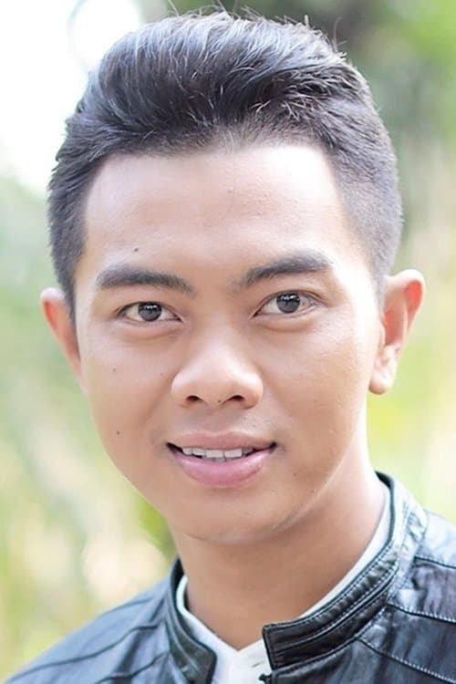 Photo of Zak Chumpae