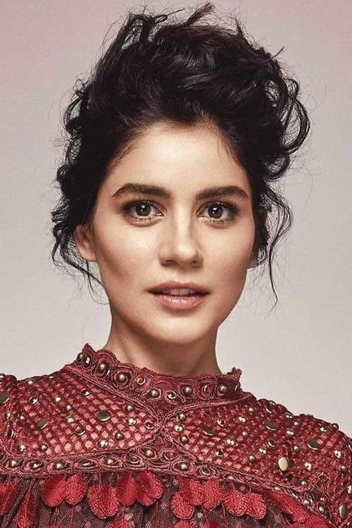 Photo of Zeynep Çamcı