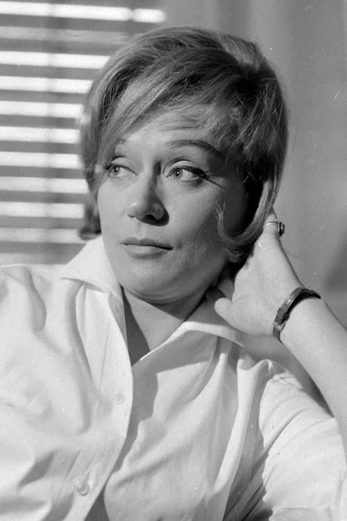 Photo of Zsuzsa Bánki